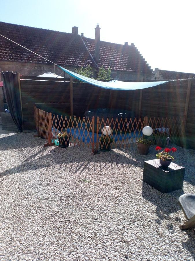 Maison Chaleureuse Et De Detente Avec Piscine Et Spa Chassemy Zewnętrze zdjęcie